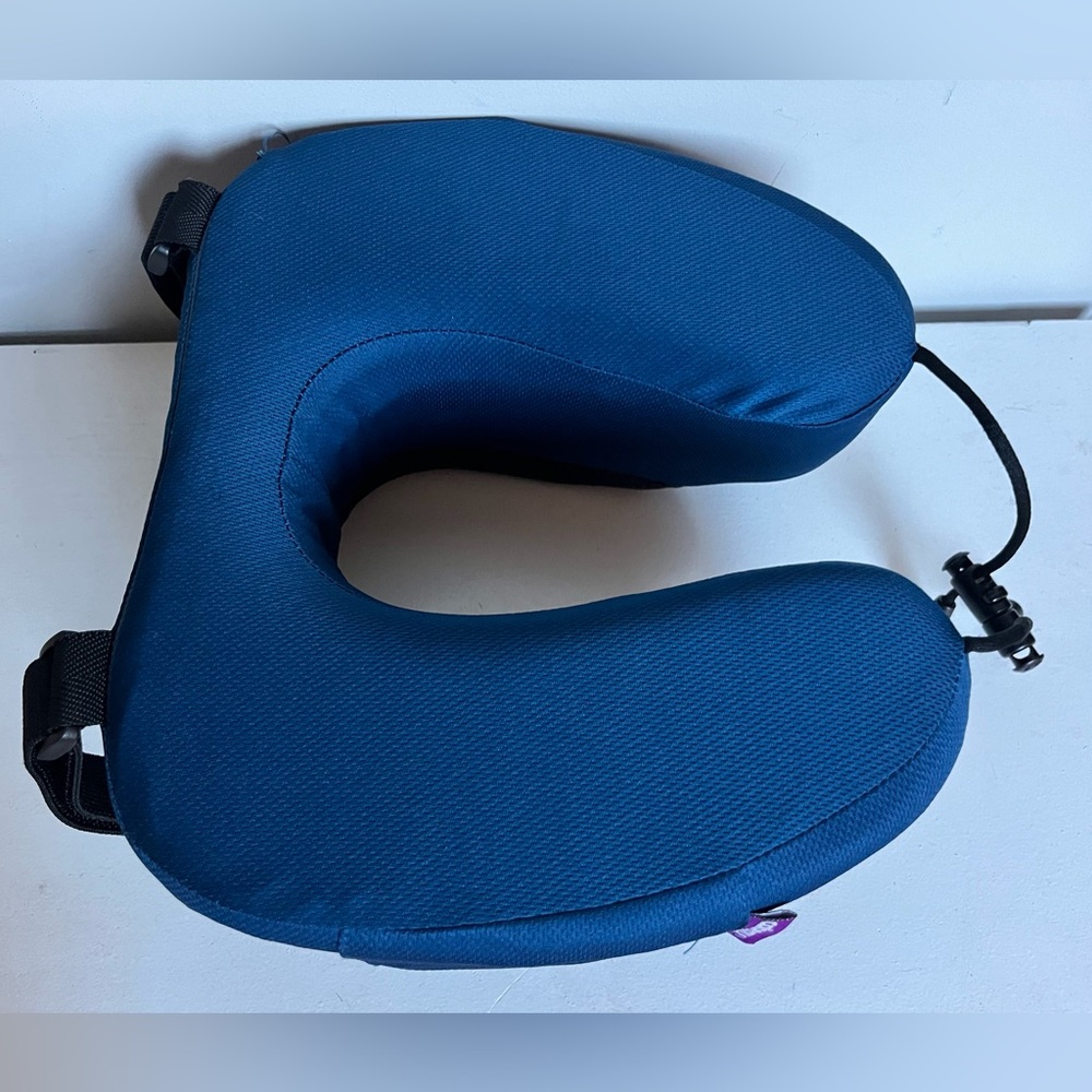 Cabeau Travel Neck Memory foam Support Pillow - Picture 5 of 9